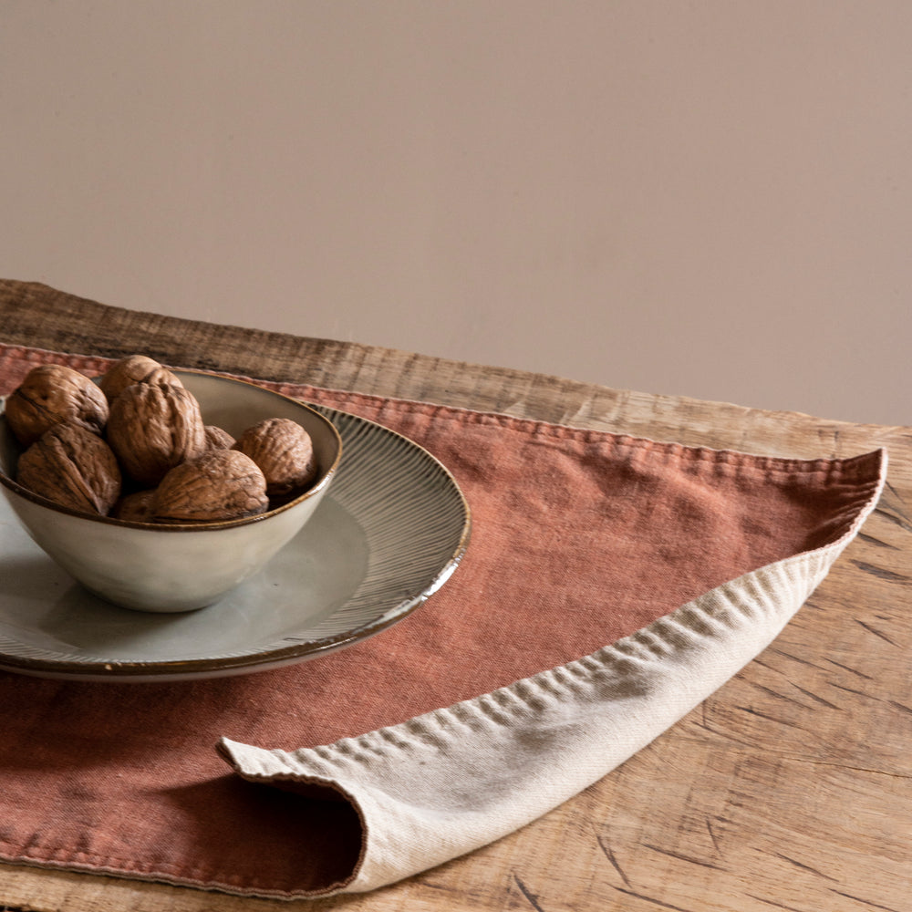 Doppelseitiges Tischset aus Leinen beige/terra