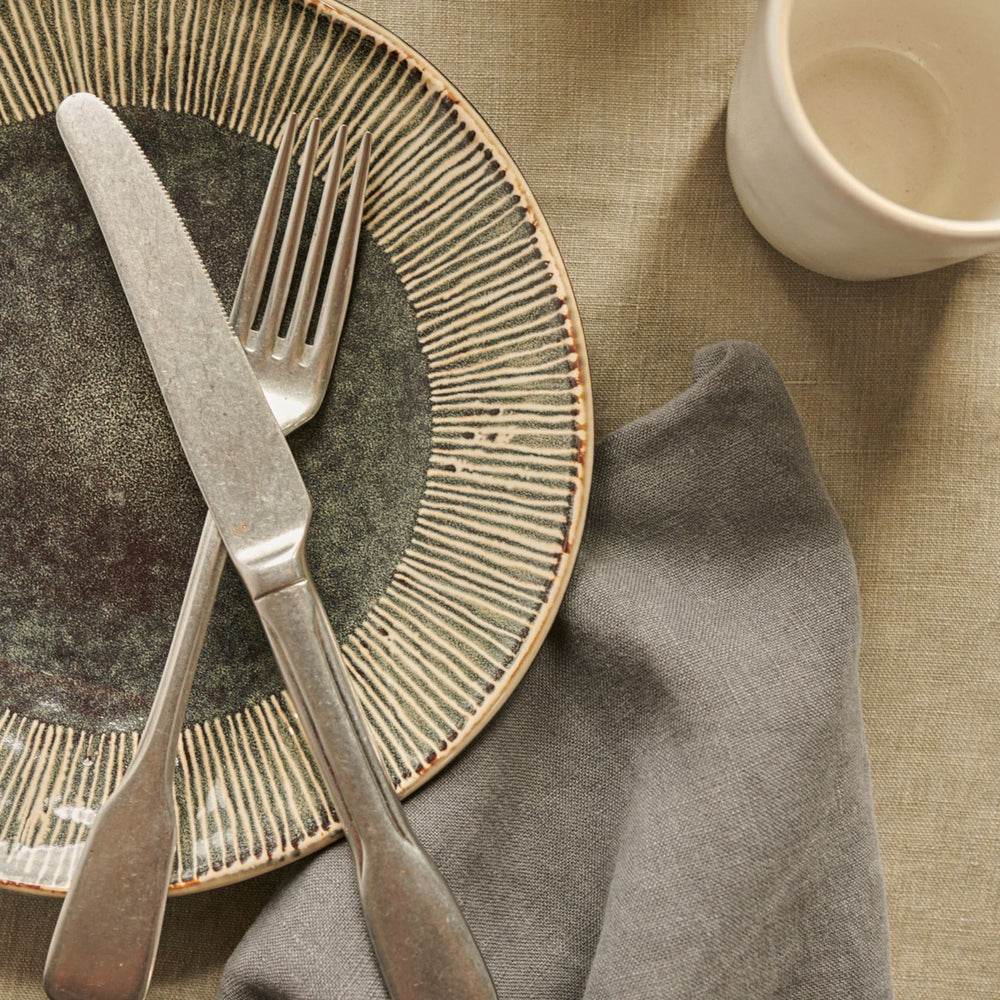 
                      
                        Organic plate green, Ø 21.5 cm
                      
                    