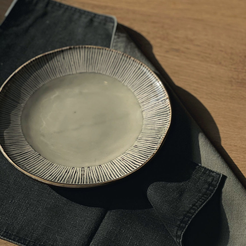 
                      
                        Linen double-sided placemat green/grey
                      
                    