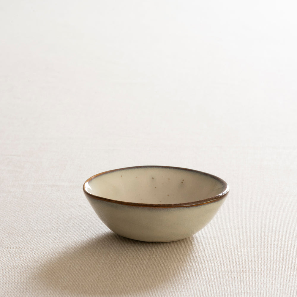 
                      
                        Organic bowl cream, Ø 8 cm
                      
                    