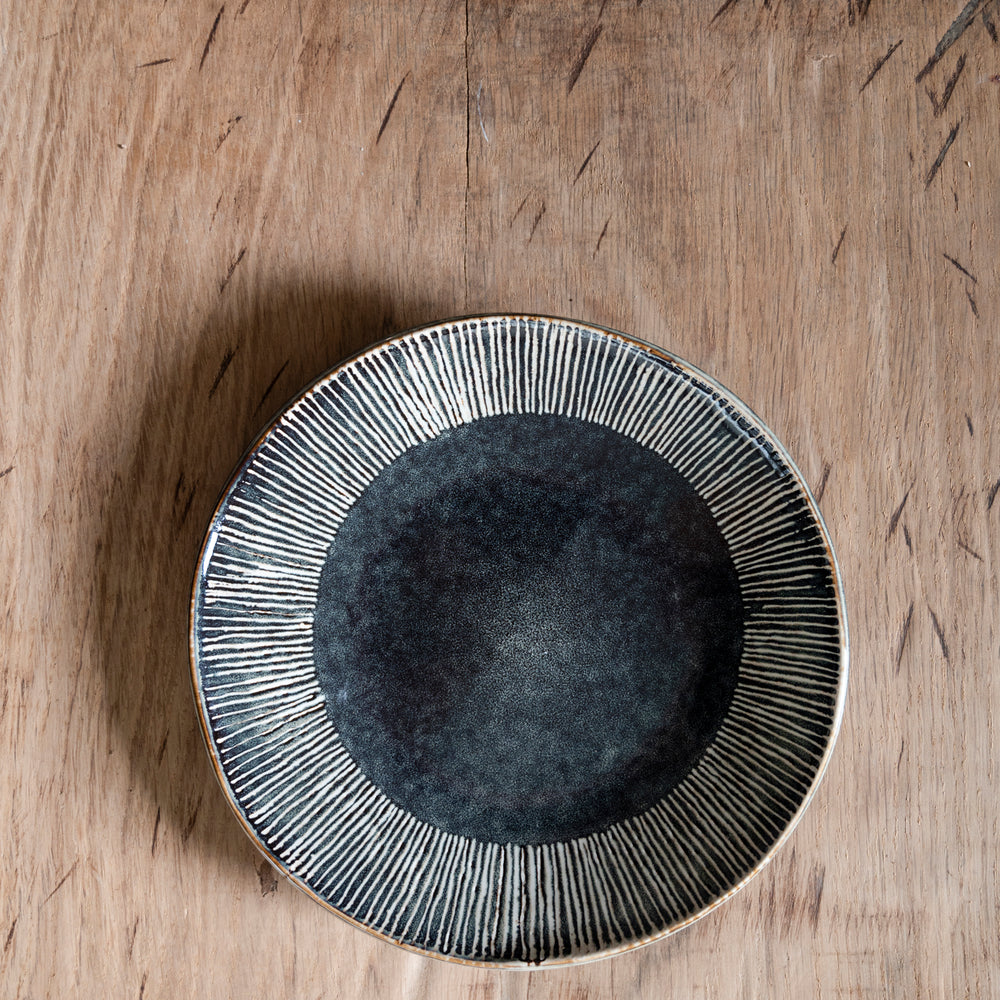 
                      
                        Organic plate green, Ø 21.5 cm
                      
                    