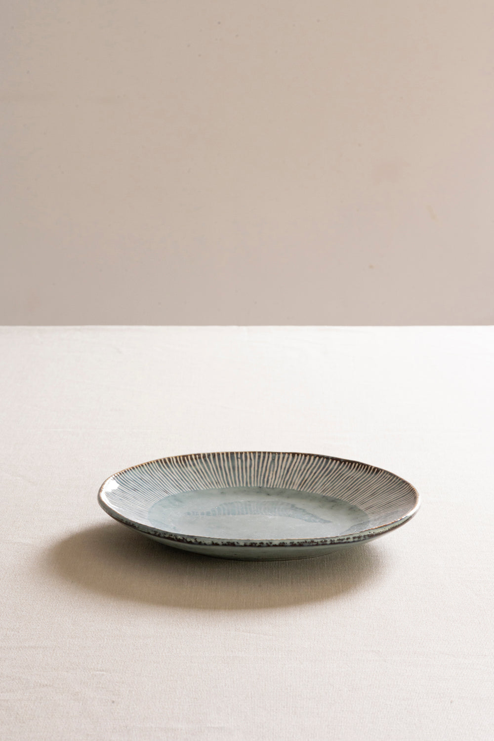 Organic plate blue, Ø 21.5 cm