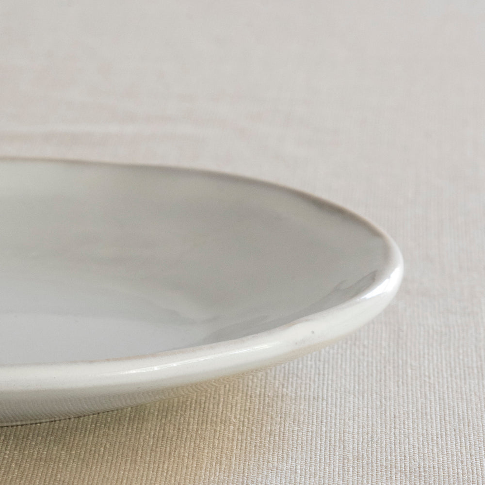 
                      
                        Organic plate white, Ø 17 cm
                      
                    