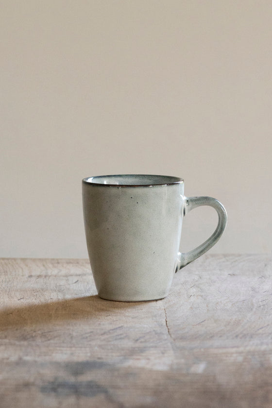 Serenity mug grey