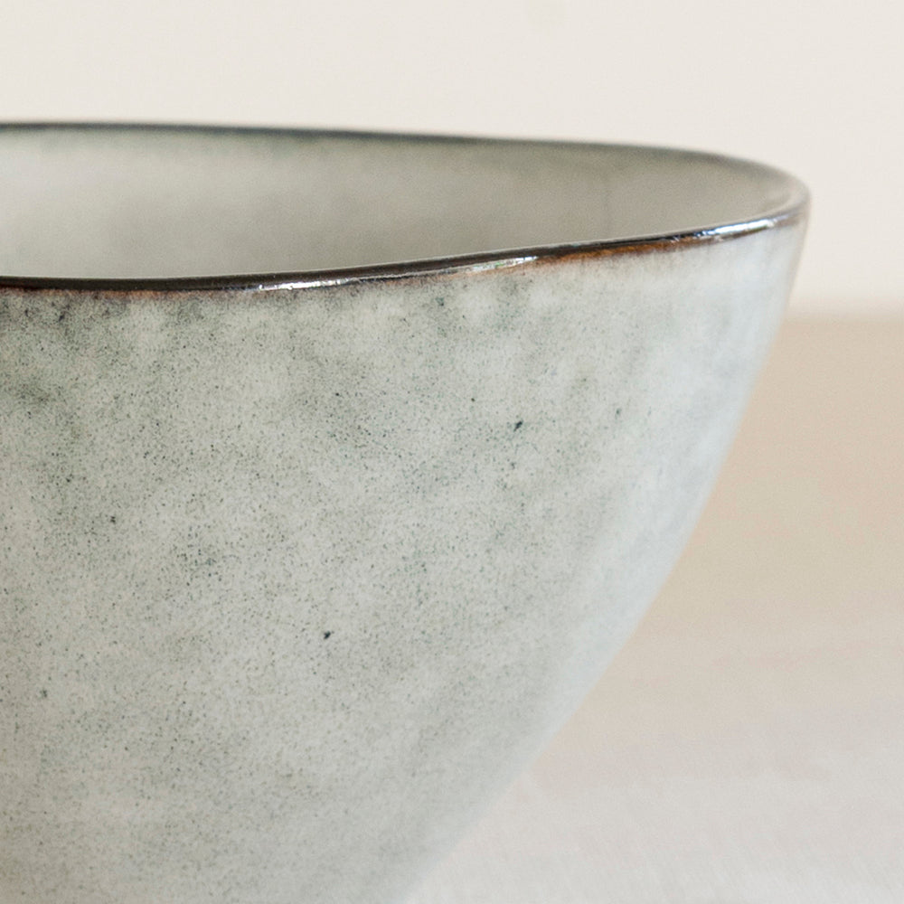 
                      
                        Schale Serenity grau, Ø 15 cm
                      
                    