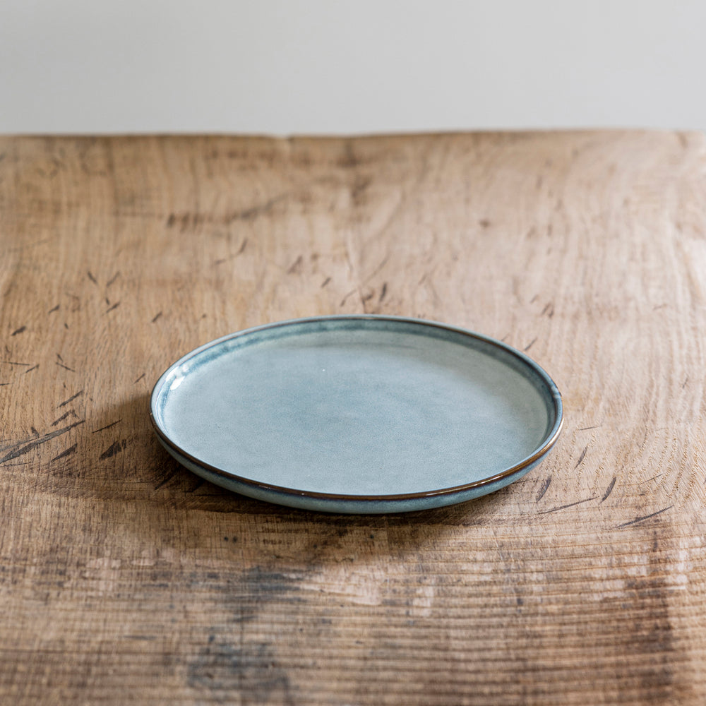 
                      
                        Serenity plate grey, Ø 21 cm
                      
                    