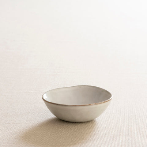 Organic bowl light grey, Ø 8 cm
