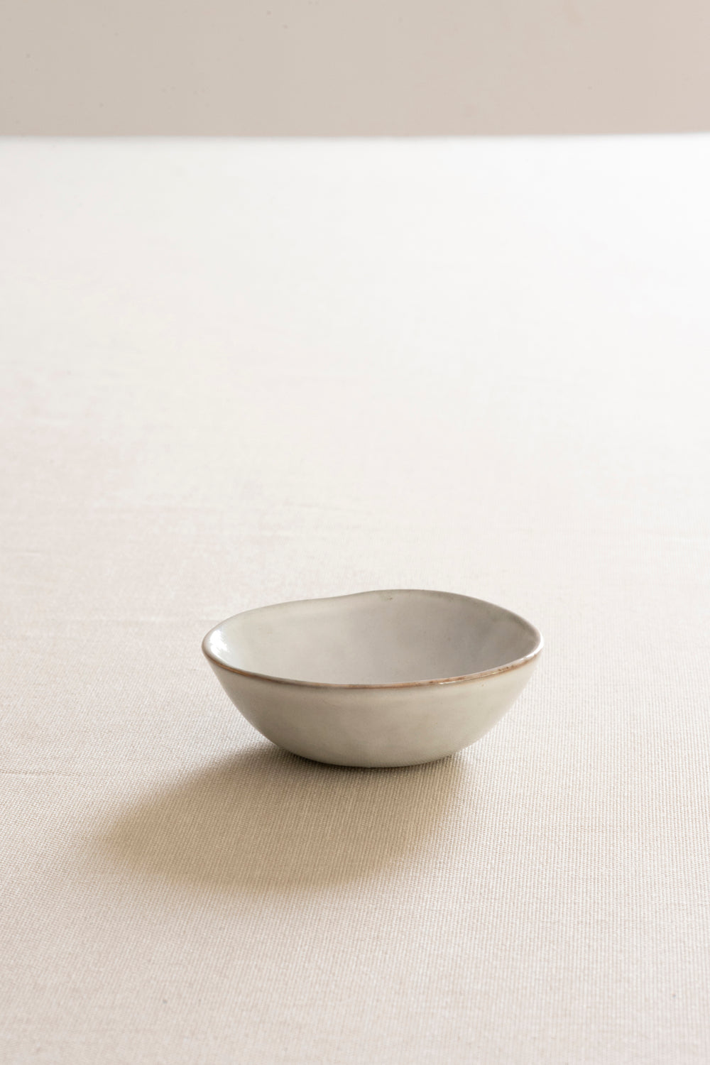 Organic bowl light grey, Ø 8 cm