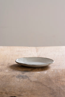  Organic plate light grey, Ø 17 cm