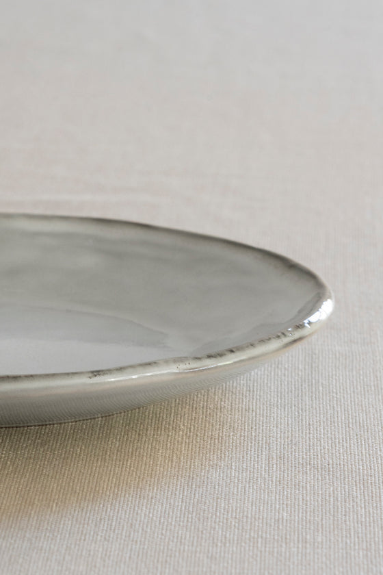 Organic plate light grey, Ø 17 cm
