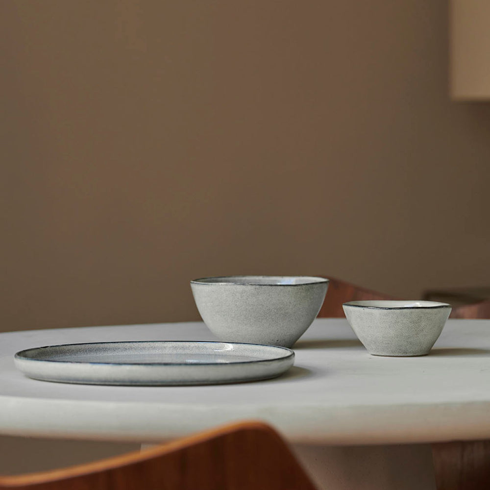 
                      
                        Schale Serenity grau, Ø 15 cm
                      
                    